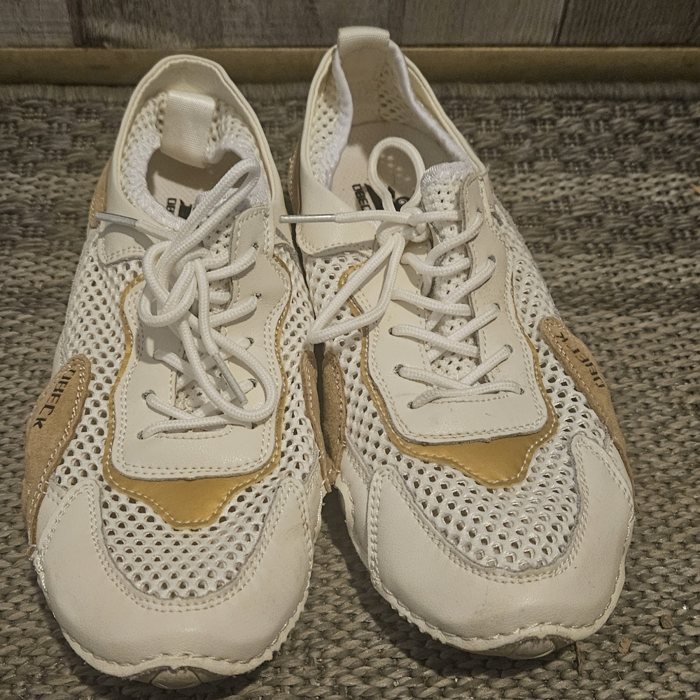 Dbeck AirWalker Pro women's sneakers. 8